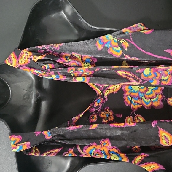 Neon Floral 🔥 - Picture 6 of 8